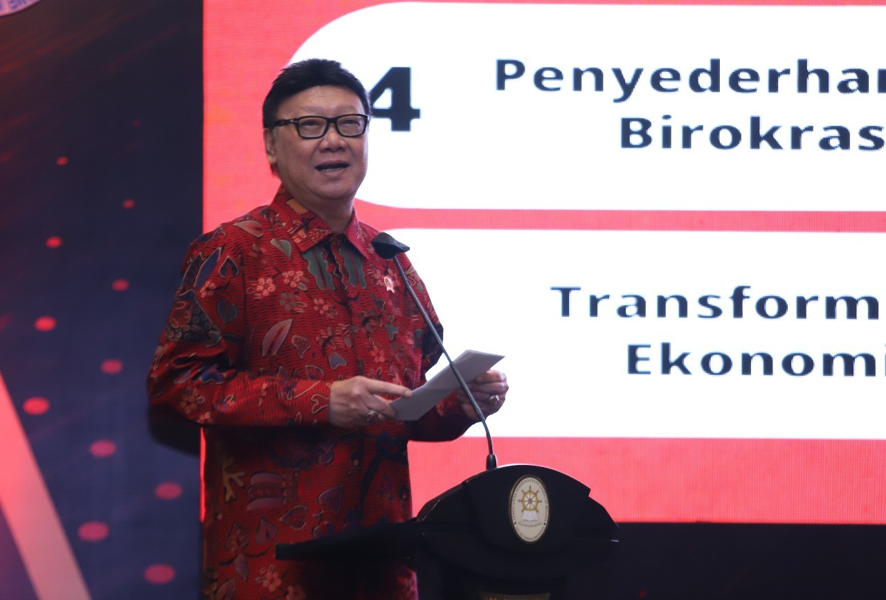 Pemerintah Batasi ASN dan Keluarga Bepergian ke Luar Negeri