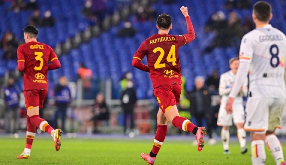 AS Roma Kalahkan Lecce 3-1 dalam Laga 16 Besar Coppa Italia