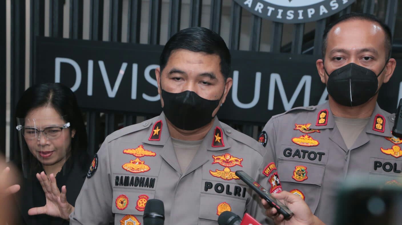 Polri Sebut Pergantian Warna Pelat Kendaraan dan Pemasangan Chip Mulai Tahun Depan