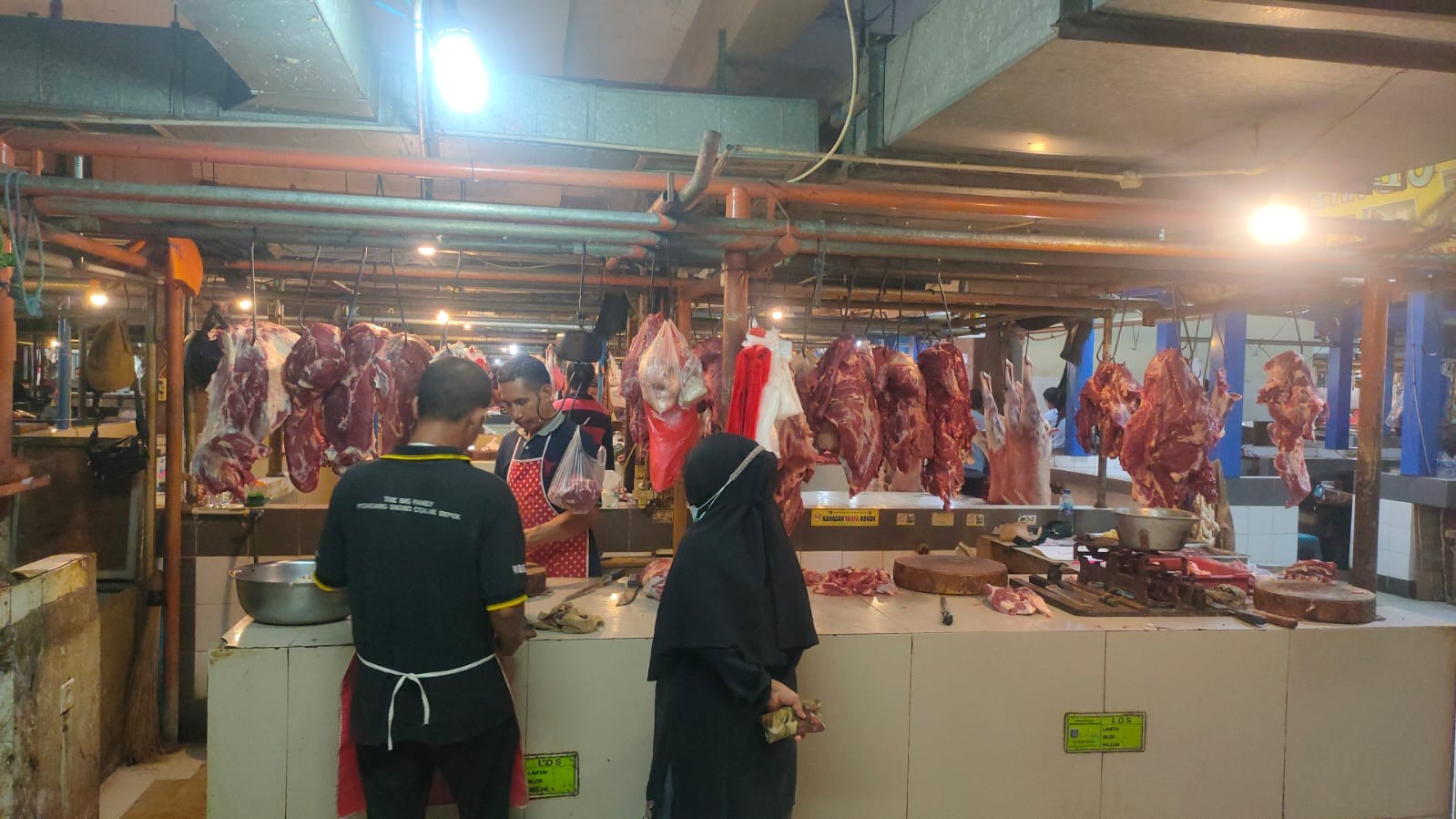 Kompak, Pedagang dan Pengusaha Daging Bantah Ketersediaan Kosong di Pasaran