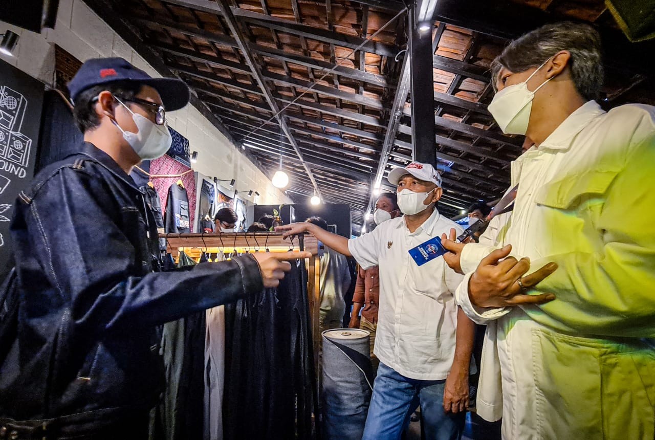 Teten Ajak Komunitas Denim Perkuat Kebanggaan Terhadap Brand Lokal