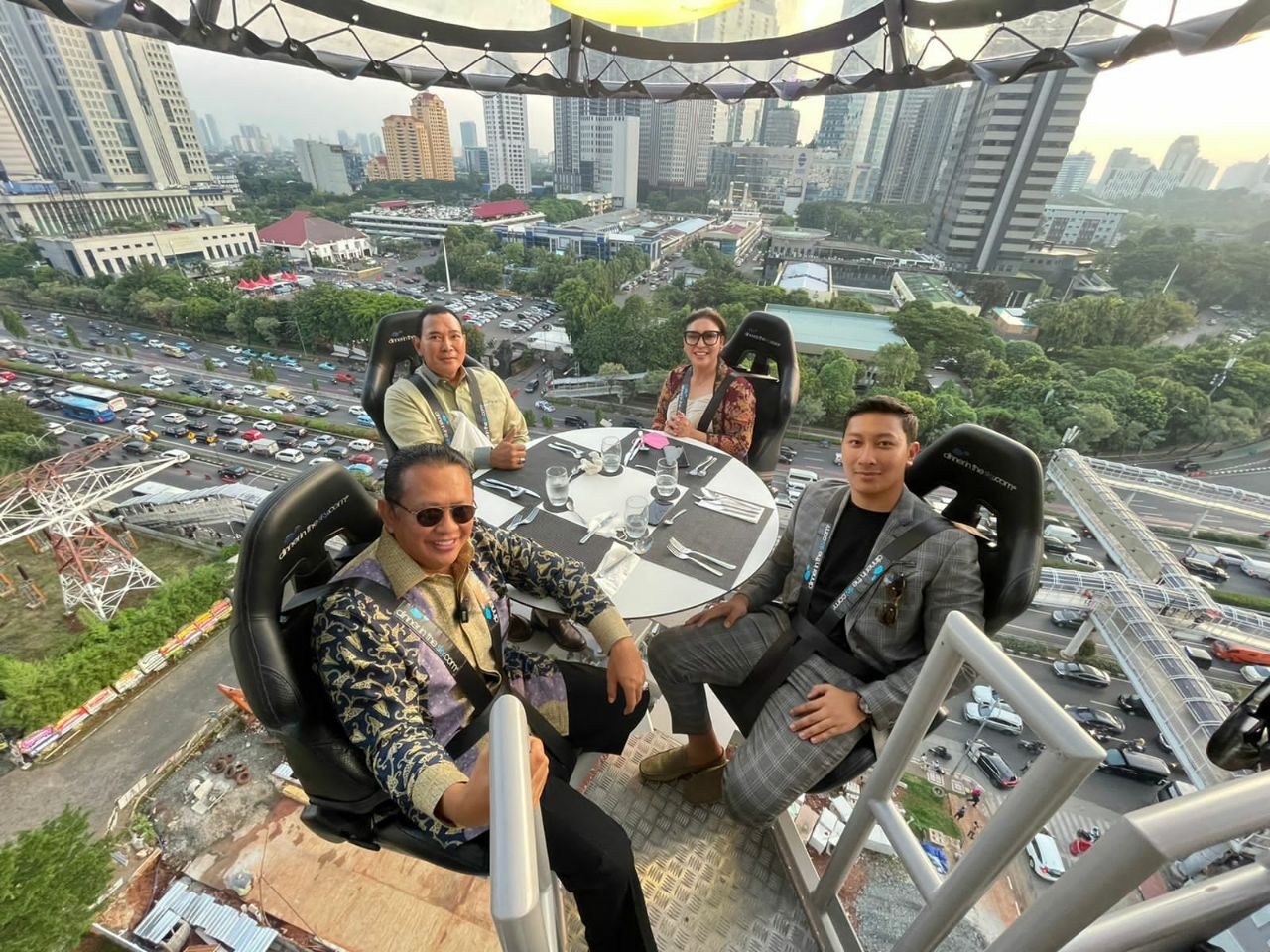 Bamsoet Resmikan Soft Opening Lounge in The Sky Indonesia, Tempat Baru Hangout yang Menantang di Jakarta