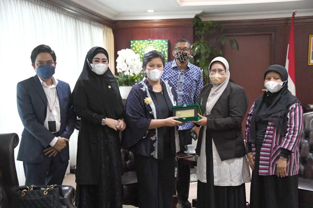 Terima Pengurus Nasyiatul Aisyiah, Lestari Minta Semua Pihak Ambil Bagian atasi Persoalan Ini