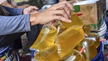Produksi Minyak Goreng Masih Rendah, Pemerintah Harus Berani Tindak Pengusaha Nakal