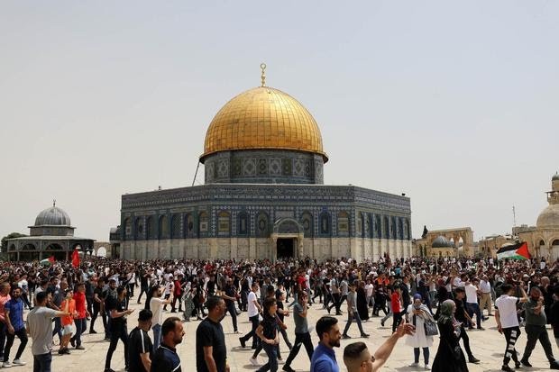 Makin Bringas, Pasukan Zionis Kembali Serbu Masjid Al-Aqsa