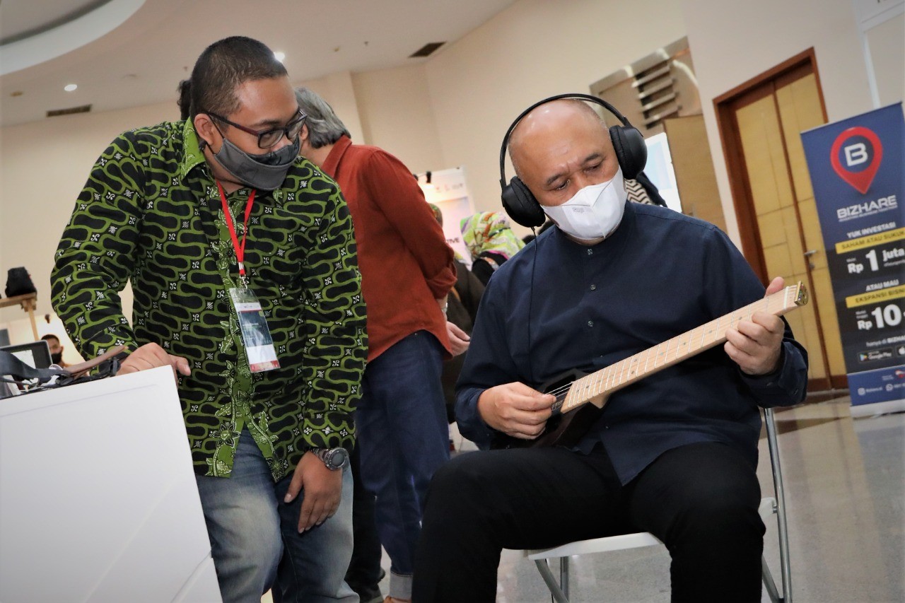 Bangga! The Tripper Travel Guitar Sudah Rambah Pasar Dunia