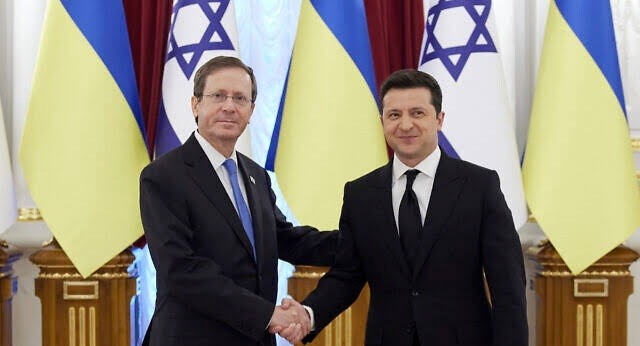 Israel Kaji Penambahan Bantuan Militer ke Ukraina