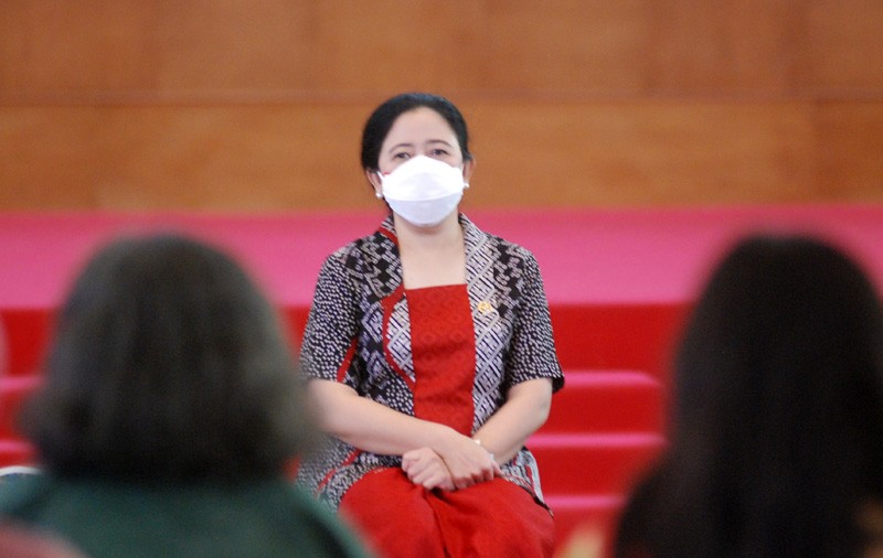Puan Maharani: Jangan Euforia Karena Kebijakan  Lepas Masker