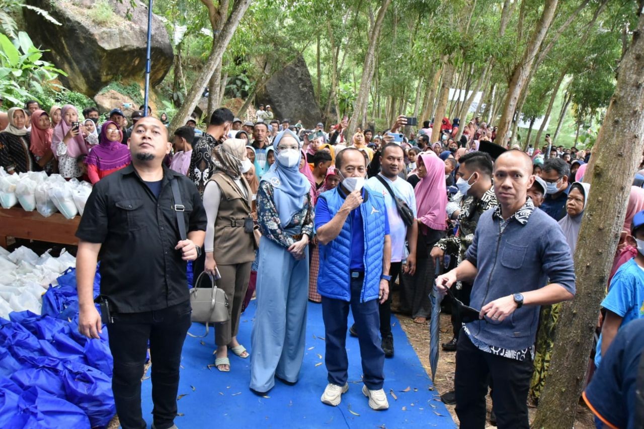 Kunjungi Pantai Watu Bale, Syarief Hasan: Potensi Besar Jadi Destinasi Utama Wisman