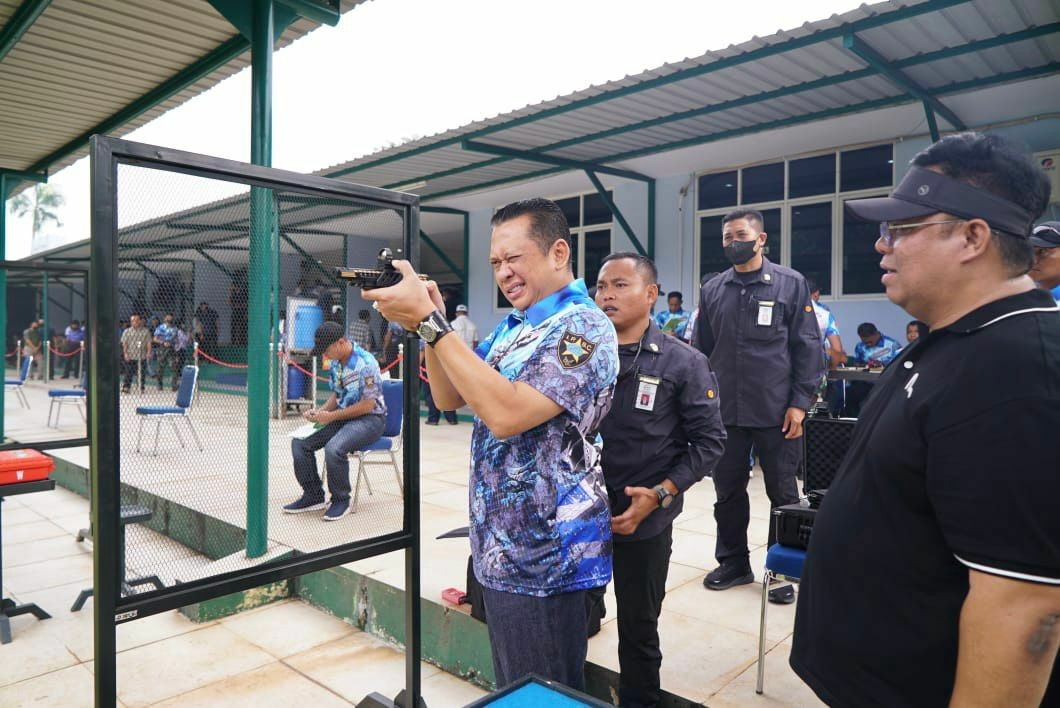 Ketua MPR RI  Dorong Peningkatan Prestasi Olahraga Menembak Indonesia