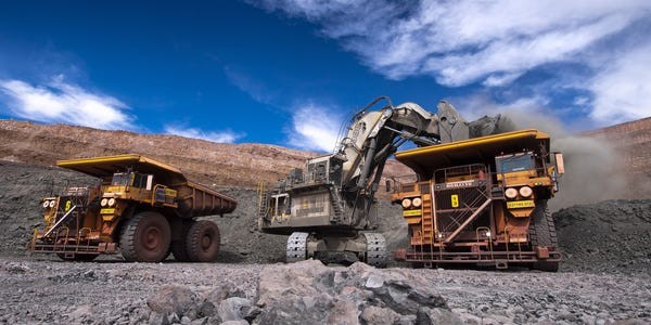 Menteri ESDM Diminta Jangan Lepas Tangan Soal Izin Tambang Minerba