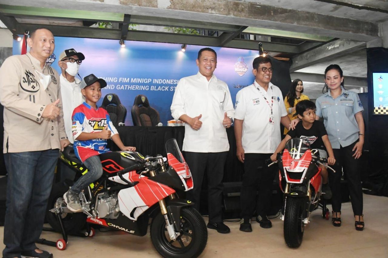 Bamsoet Lakukan Kick Off FIM MiniGP Indonesia Series 2022