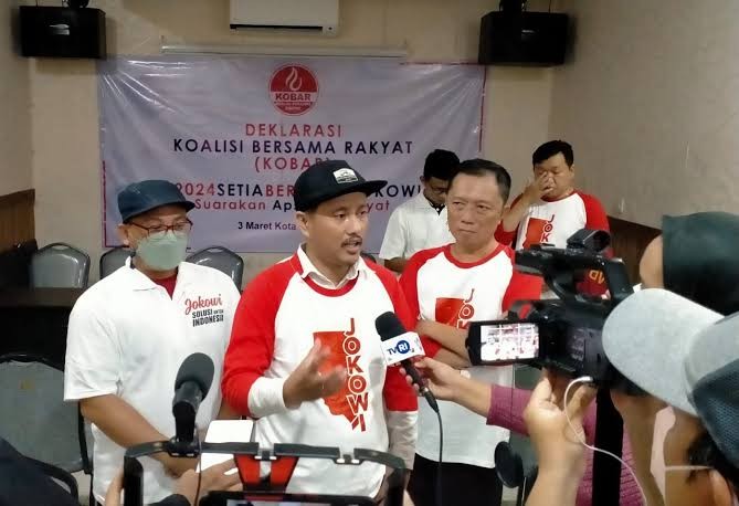 Wacana Tiga Periode Kembali Mencuat, KOBAR: Masyarakat Tak Ingin Program Jokowi Berhenti