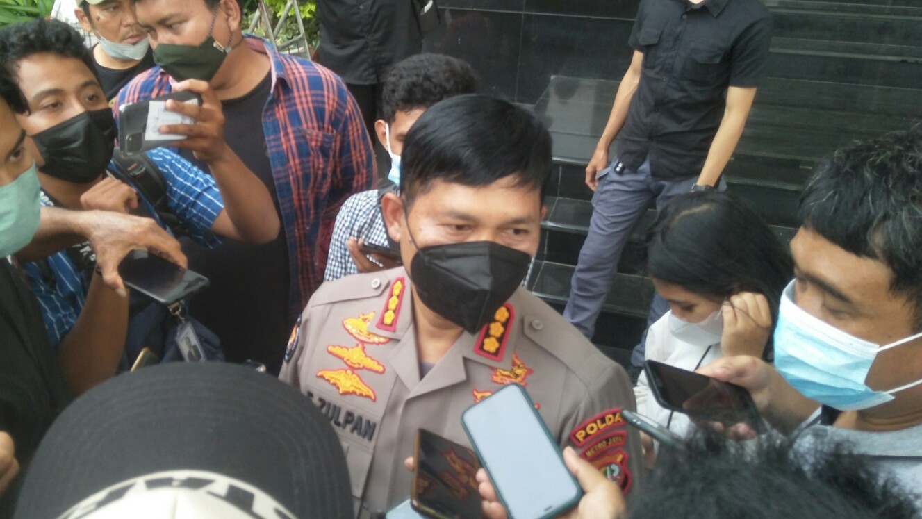Laporkan Balik, Iko Uwais Mengaku Rudi yang Pertama Menghina Audy