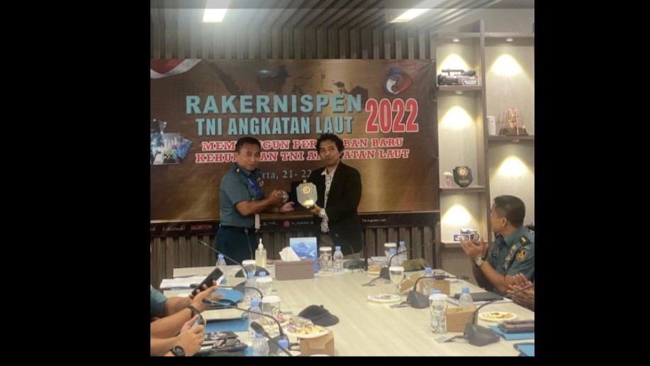 Alumni Unhan Paparkan Materi Media Analitik di Rakernispen TNI AL