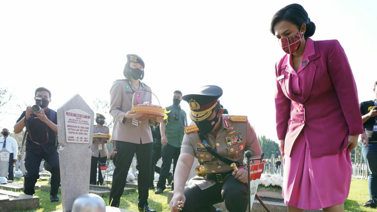 Ziarah ke TMP Kalibata, Kapolri: Semangat Para Pahlawan Harus Diteruskan