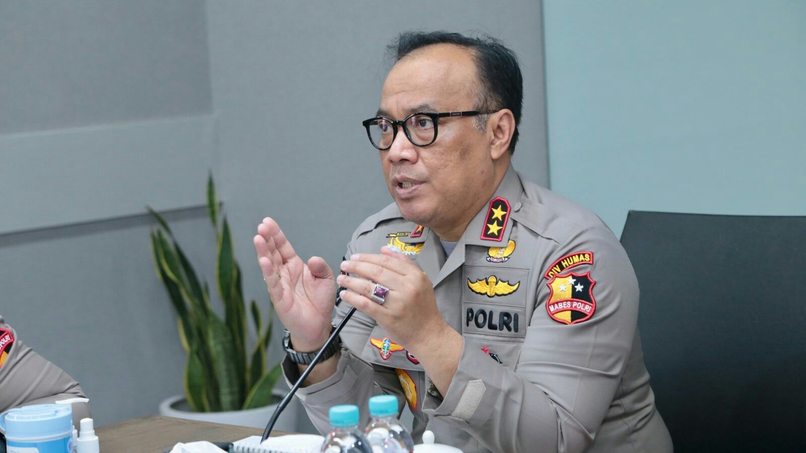 Publik Bandingkan Kasus Roy Suryo dengan Holywings, Polri: Tidak Apple to Apple