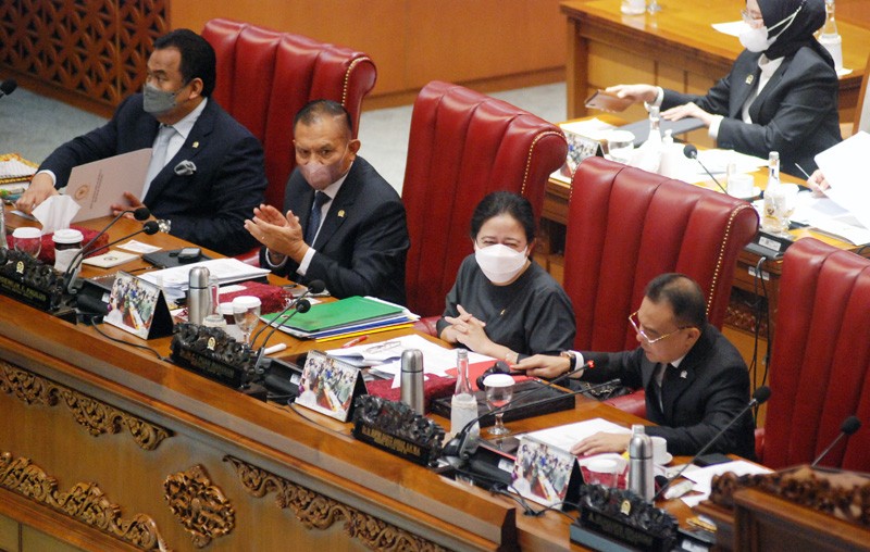 DPR Sahkan 3 UU Provinsi Baru, Puan: Jaminan Hak Rakyat Papua dalam Pemerataan Pembangunan