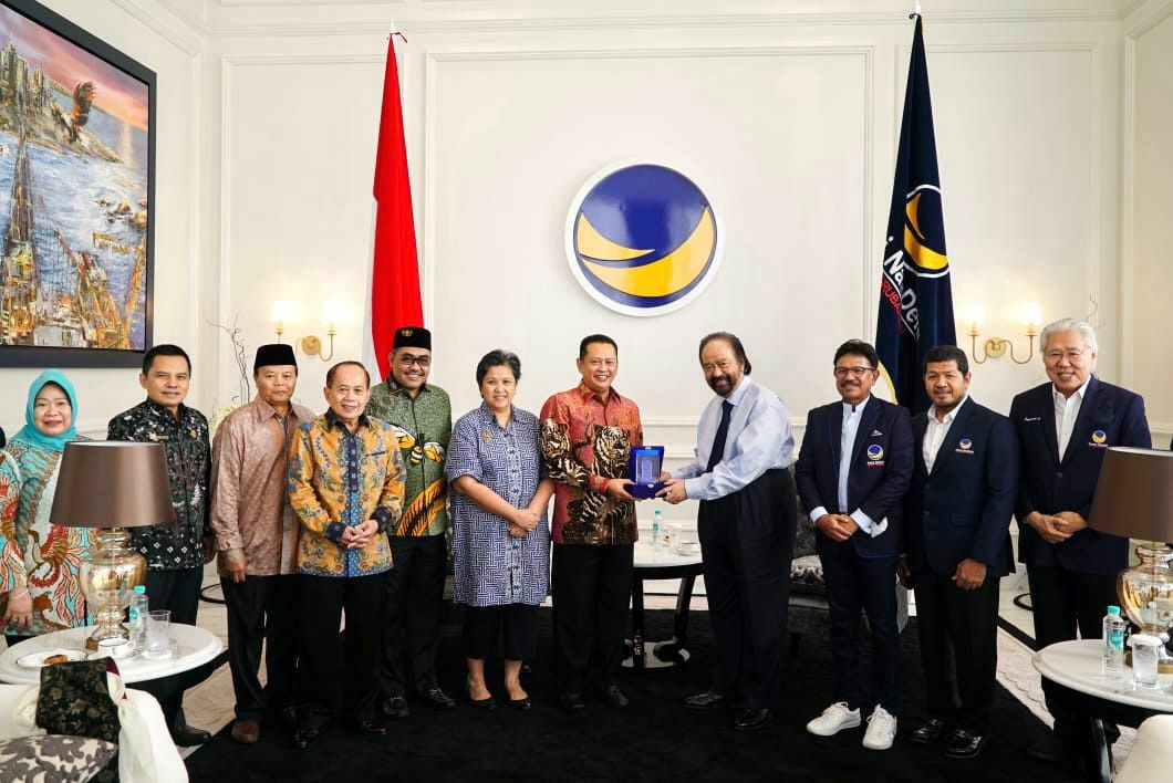 Di Hadapan Ketum Nasdem, Ketua MPR RI Tegaskan Perlunya Perbaikan Kualitas Demokrasi Indonesia