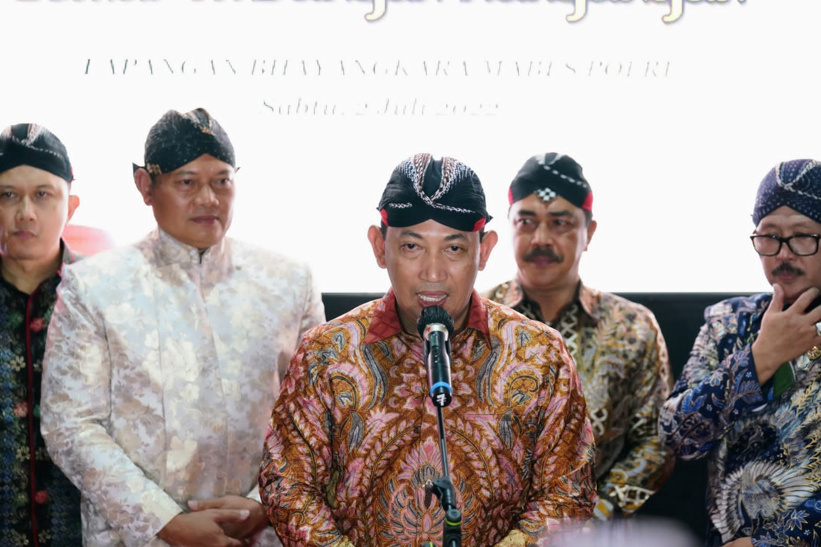 Gelar Pementasan Wayang Kulit Berlakon "Semar M'bangun Kahyangan", Ini Harapan Kapolri