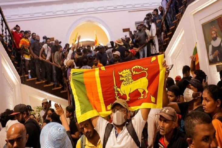 Kabur Digeruduk Massa, Presiden Sri Lanka Tinggalkan Tumpukan Uang