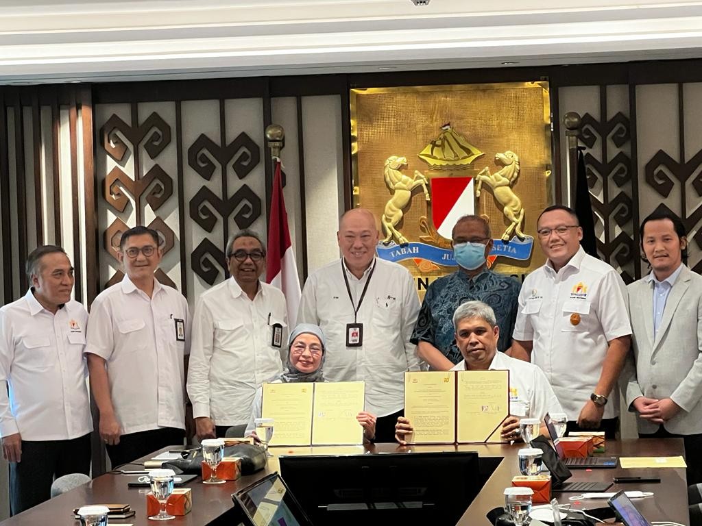 KADIN Indonesia dan Kementerian PUPR Teken MoU Terkait Pengembangan Standar Kompetensi Kerja