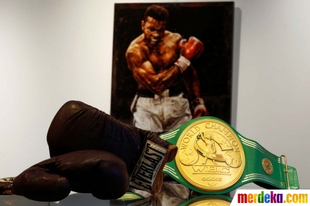 Fantastis, Sabuk Juara Muhammad Ali Laku Rp92,5 Miliar