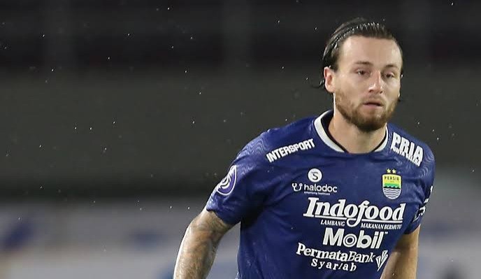 Klok Nantikan Laga Pertamanya di Bandung dengan Dukungan Bobotoh