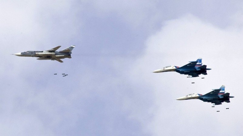 Rusia Bombardir Teroris Dukungan AS di Suriah