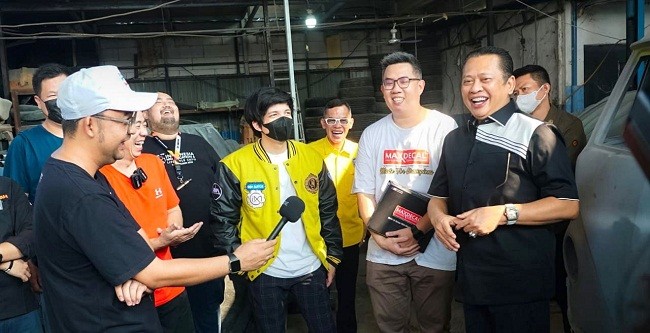 Bamsoet Tinjau Mobil Modifikasi Blackstone Live Modz 2022 Milik Atta Halilintar