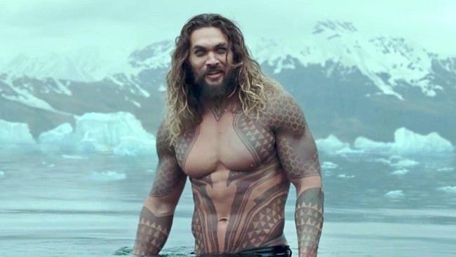 Jason Momoa Kembangkan Film Biografi Perenang Legendaris Asli Hawaii