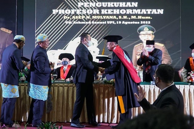 Ketua MPR RI Apresiasi Pemberian Gelar Profesor Kehormatan UPI Bandung Kepada Kajati Jawa Barat 