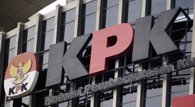 KPK Amankan Sejumlah Uang dan Catatan Keuangan dari OTT Rektor Unila