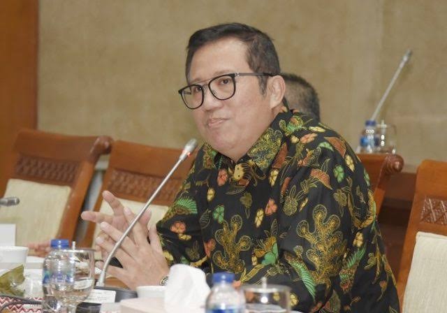 Ketimbang Naikan Harga BBM, Pemerintah Sebaiknya Tinjau Ulang Proyek IKN dan Infrastruktur