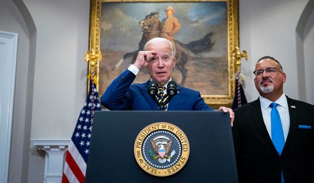 Biden Disebut Lebih Peduli Ukraina Ketimbang Isu-isu Penting Domestik di AS
