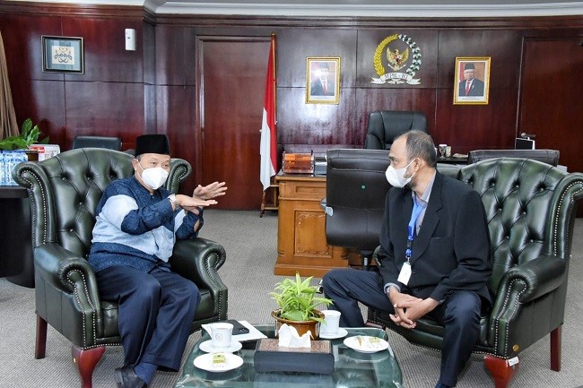 HNW: Taati Konstitusi dan Dengarkan Aspirasi Rakyat, Pemerintah Mestinya Menolak Timnas Israel Main di Indonesia 