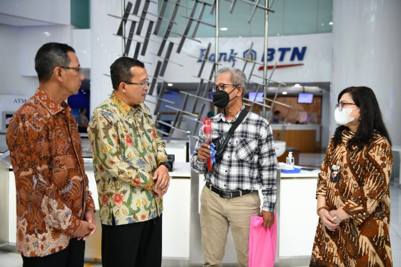 Hari Pelanggan: Direksi dan Komisaris BTN Sapa Nasabah