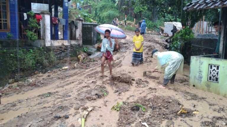 Banjir dan Longsor Terjang 2 Kecamatan di Lebak 