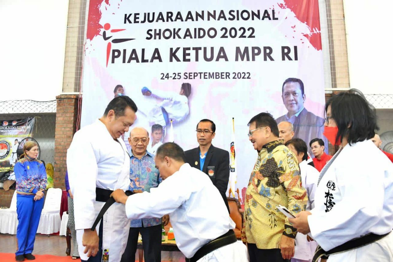 Buka Kejurnas Shokaido Piala Ketua MPR RI, Ini Harapan Bamsoet