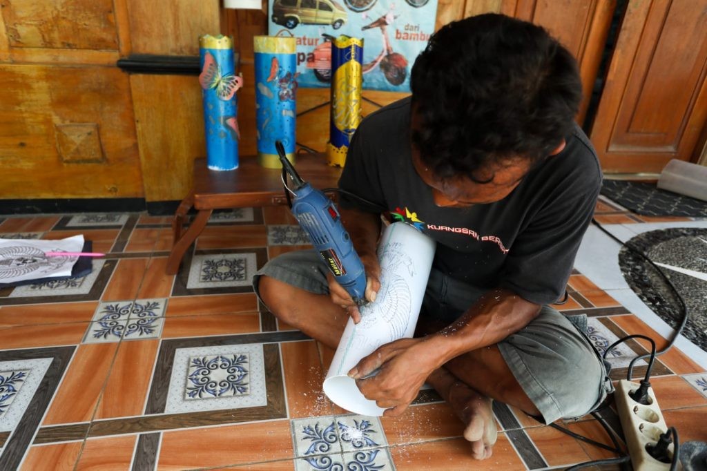Berkat Lapak Ganjar, UMKM Lampu Hias Rembang Ini Kian Bersinar