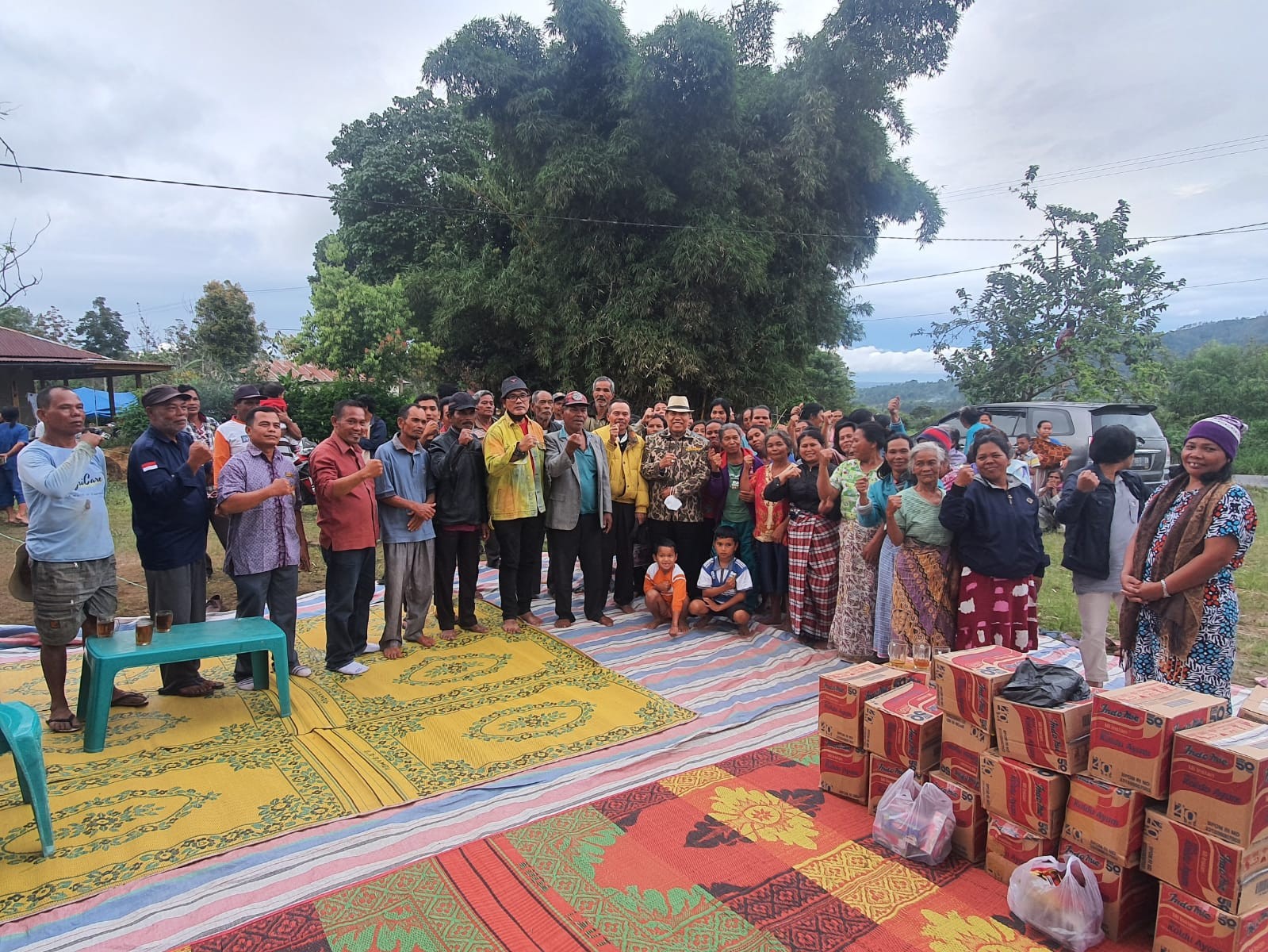 Ketum DPN Gepenta Parasian Serahkan Bantuan Korban Gempa Tapanuli Utara