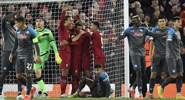 Liverpool Akhiri Fase Grup Usai Menang 2-0 Atas Napoli 
