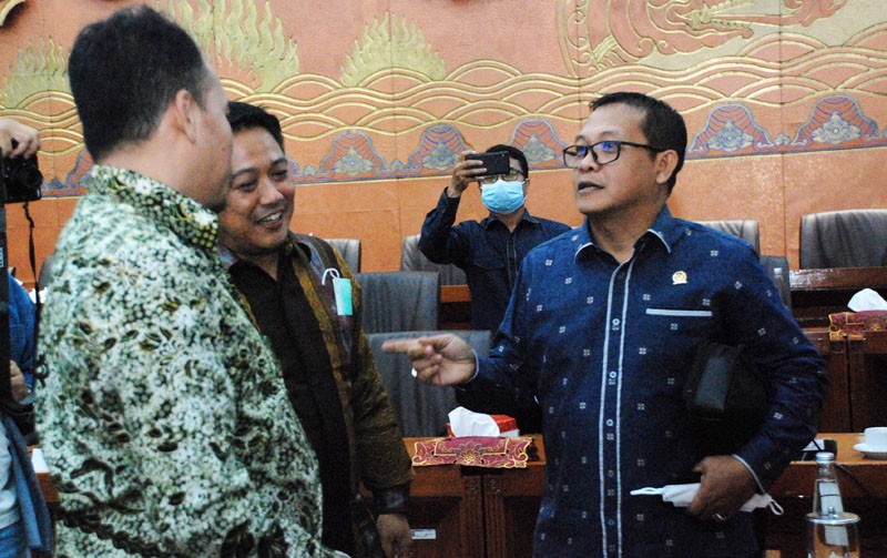 Komisi VI DPR Raker Dengan Kepala BPKN