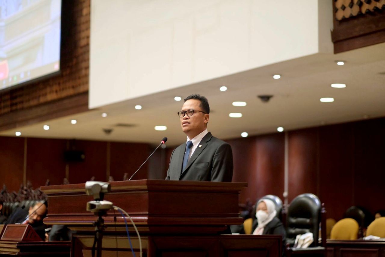 Hadiri Sidang Paripurna, Hasan Basri Sampaikan Aspirasi dan Rekomendasi Hasil Pengawasan