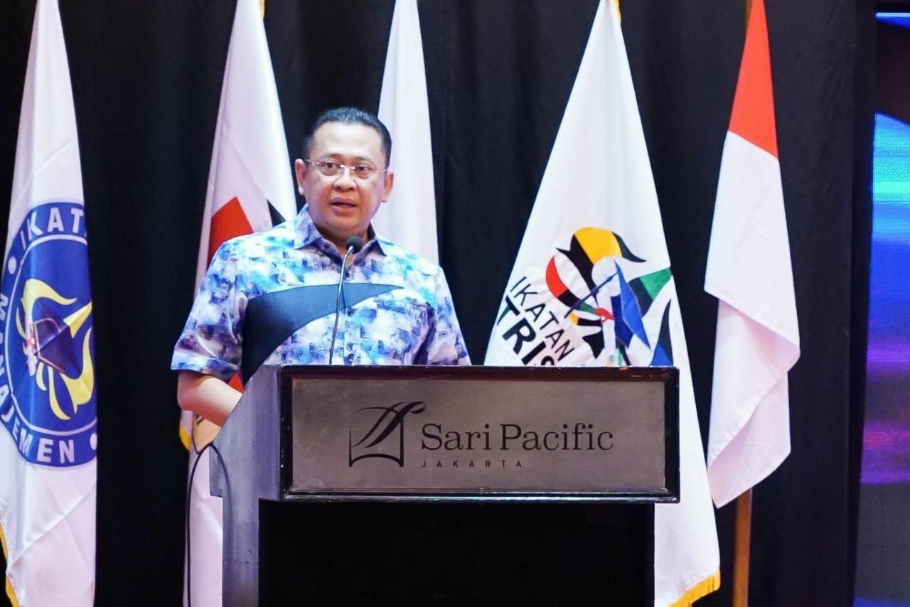Buka Raker Ikatan Alumni Universitas Trisakti, Ketua MPR RI Ajak Antisipasi Ancaman Krisis Ekonomi Global