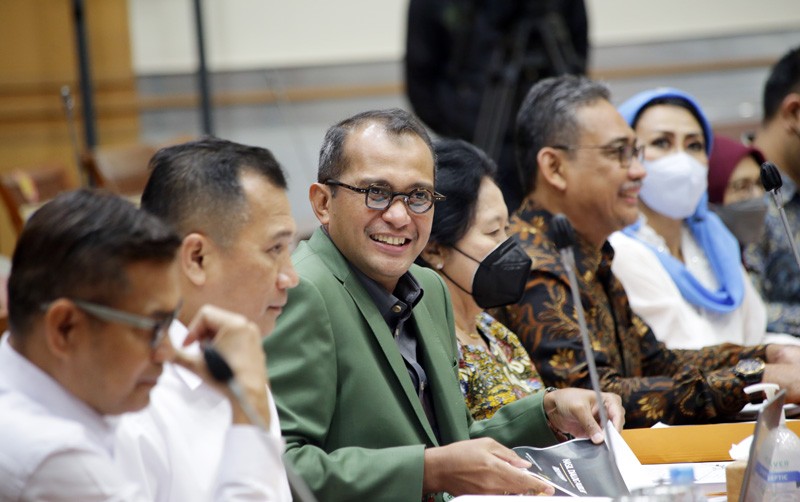 Raker Komisi III DPR Dengan Wamenkumham