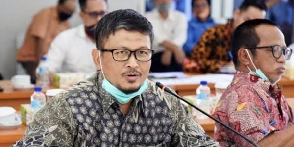 Tak Berpihak Kepada Buruh, Amin Ak Desak Pemerintah Segera Revisi UU Cipta Kerja