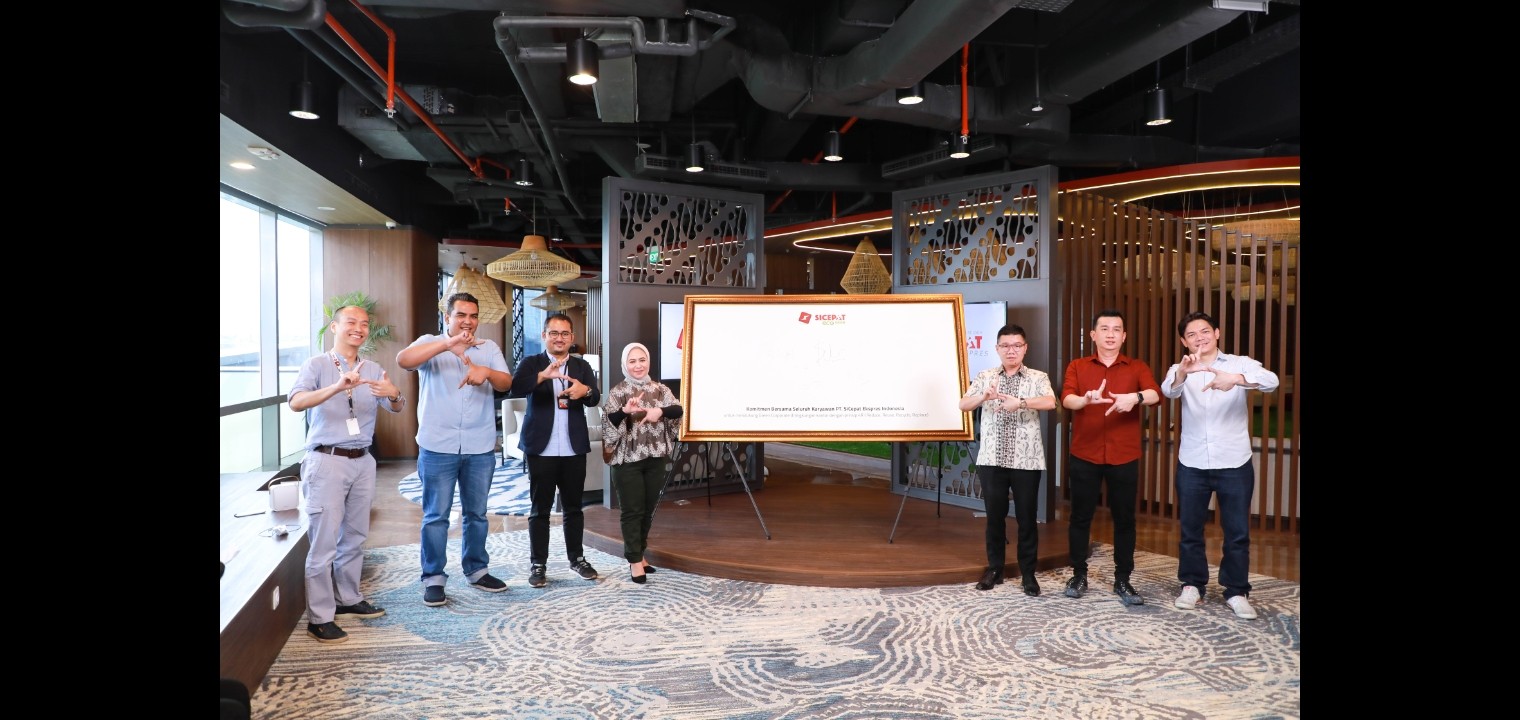 Dukung Logistik Hijau, SiCepat Ekspres Teken Komitmen Green Corporate