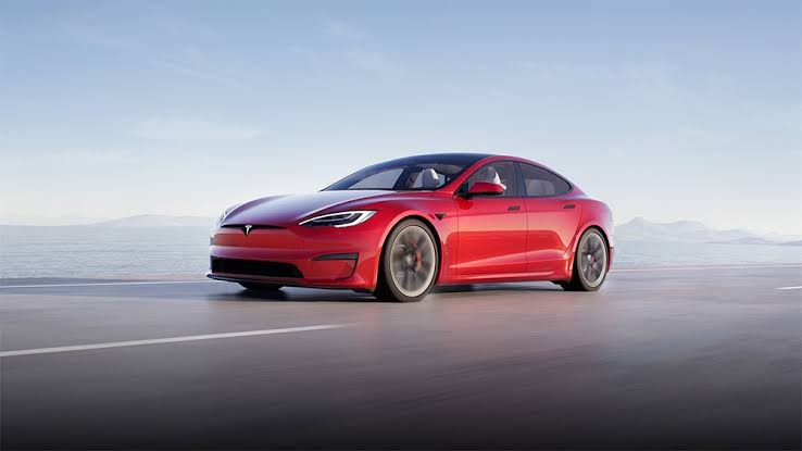 Karena ada Masalah, Tesla Model Ini Resmi Ditarik