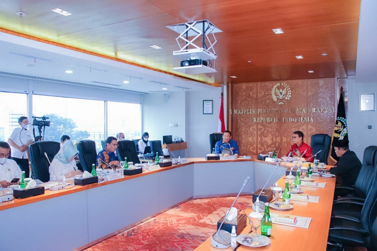 Rapim Pimpinan MPR RI Bahah Gempa Cianjur hingga Forum MPR Dunia